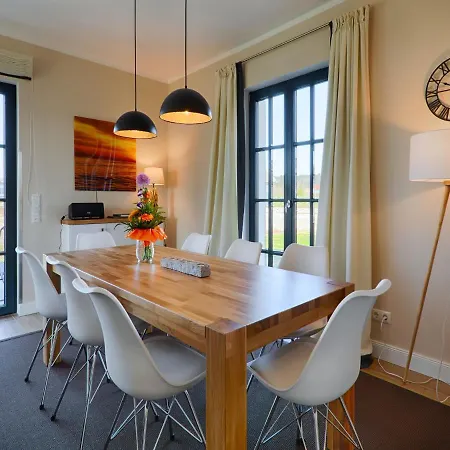 Reetland Am - Luxus Reetdachvilla Mit 3 Schlafzimmern, Sauna Und Kamin F18 度假居 德兰斯克