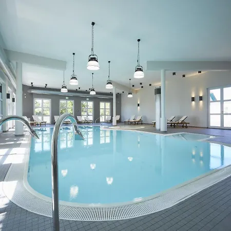 Reetland Am - Luxus Reetdachvilla Mit 3 Schlafzimmern, Sauna Und Kamin F18 *