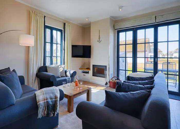 Reetland Am - Luxus Reetdachvilla Mit 3 Schlafzimmern, Sauna Und Kamin F18 Feriehus Dranske