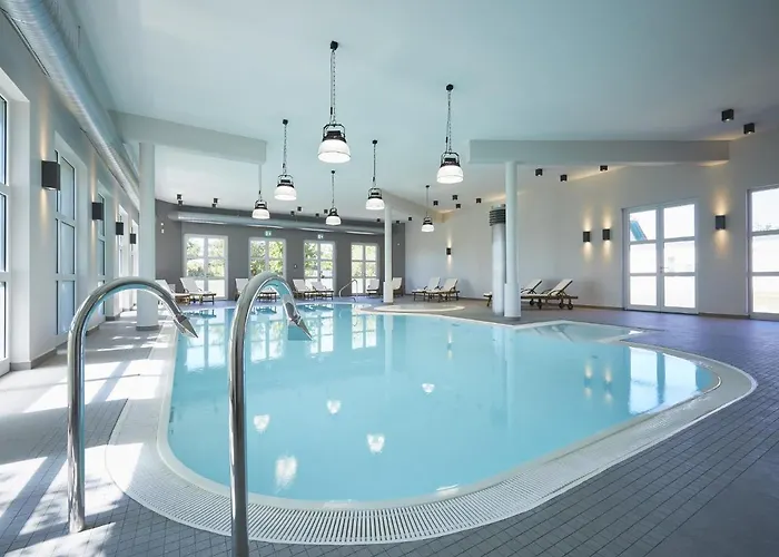 Reetland Am - Luxus Reetdachvilla Mit 3 Schlafzimmern, Sauna Und Kamin F18 *